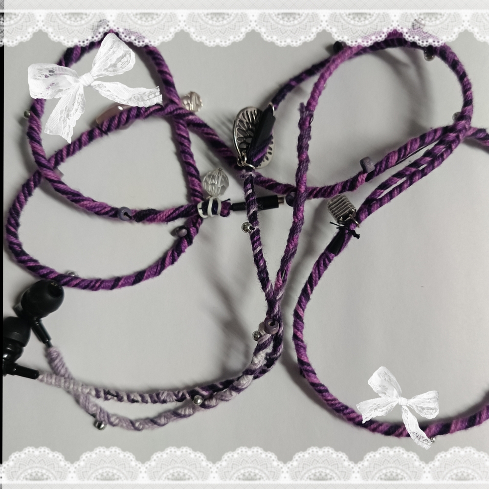 Custom Threaded Earphones - Picture 3 of 5